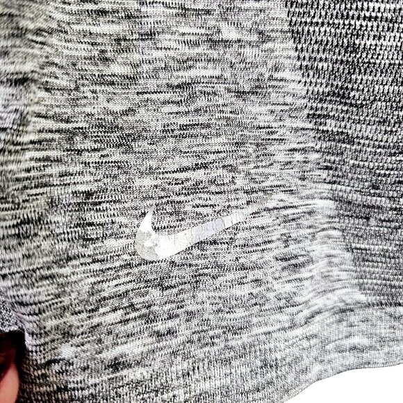 Nike Womens Heather Gray Dri-FIT Racerback Tank Top S ~TT76.3 - Picture 4 of 4